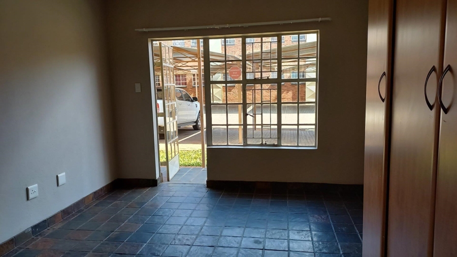 1 Bedroom Property for Sale in Dassie Rand North West